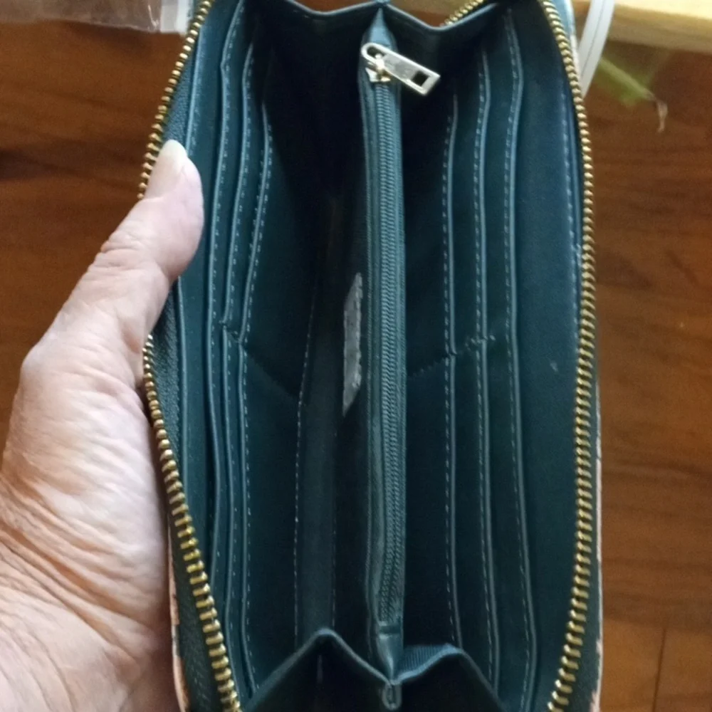 2 fer, large Universal Threads hobo-shoulder bag, NWT with full zip wallet, EUC